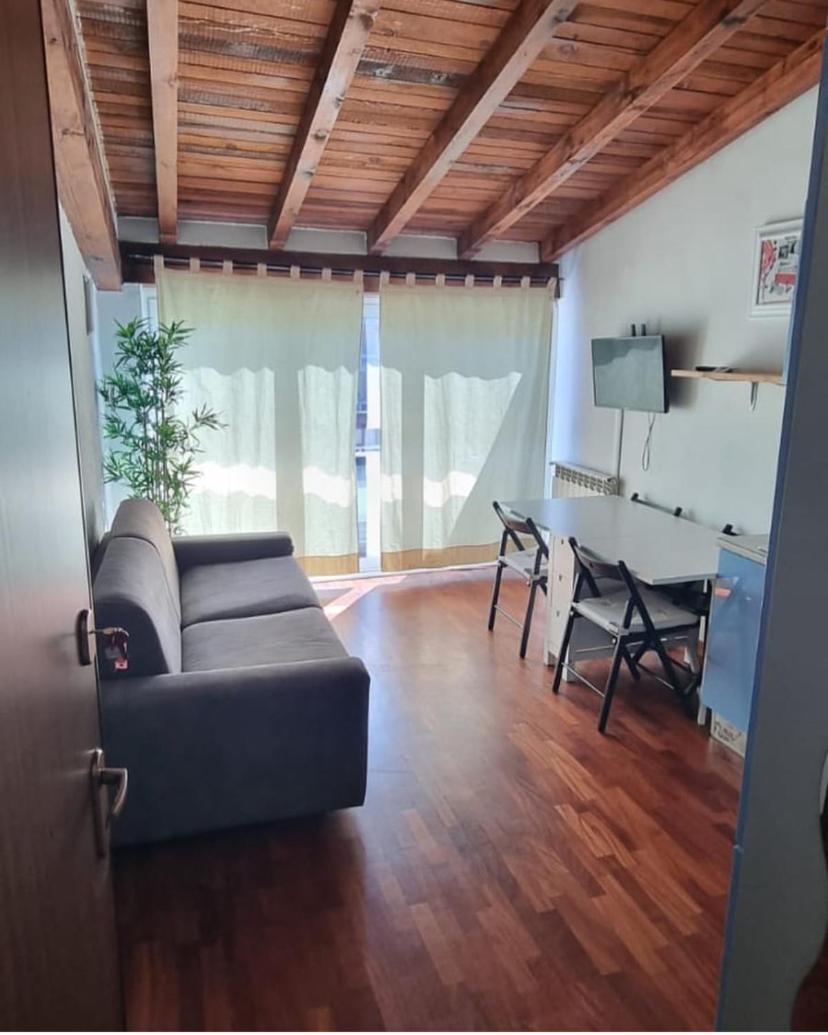 Civico288-Romantic Attic Near Ieo-Bocconi-F Prada Apartamento Milão Exterior foto